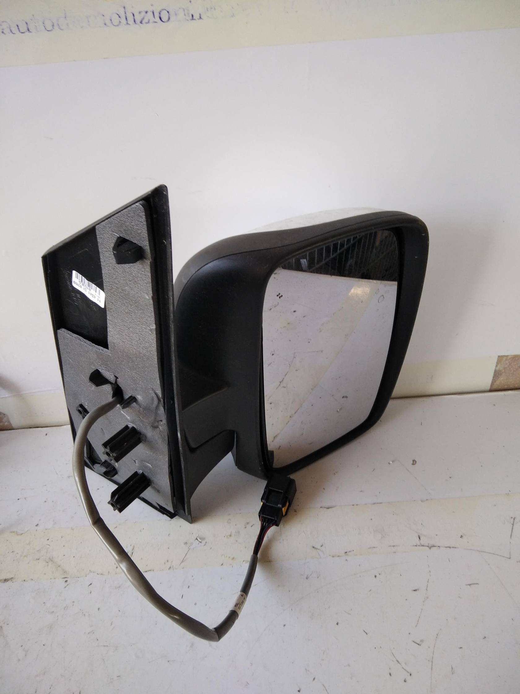 Retrovisore est. dx.